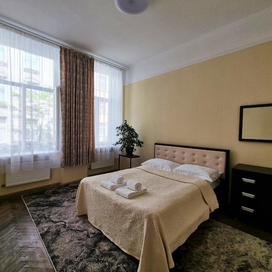 Cozy Apartment Lviv Eksteriør billede